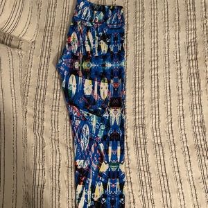 Never worn Fabletics leggings